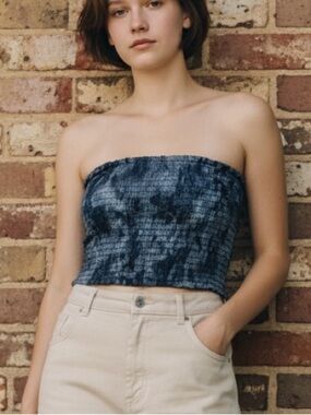 American Eagle Cropped Top Blue Tie Dye Smocked Strapless Tube Top Size Small